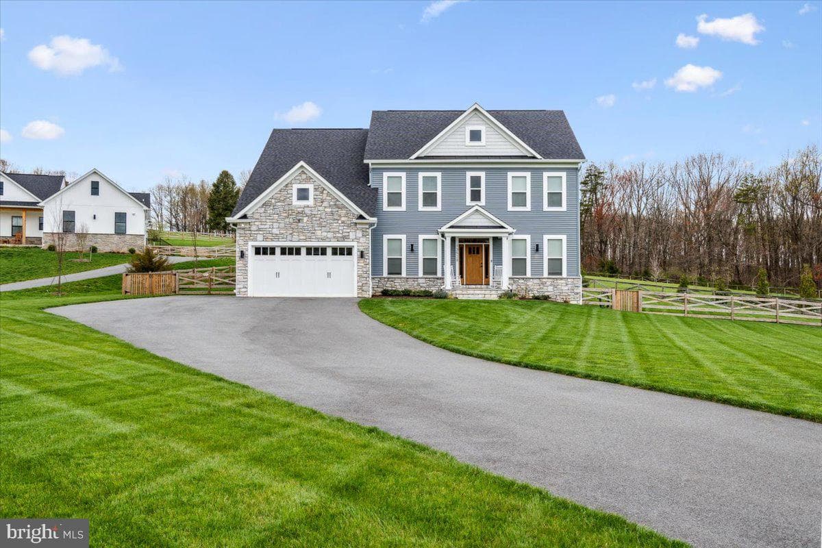 11027 Locust Drive, Damascus