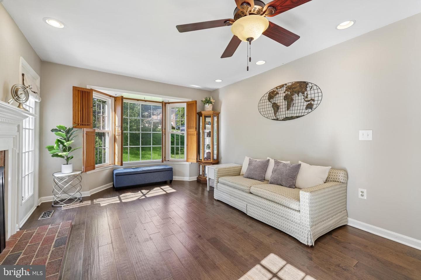 16013 Mills Orchard Drive photo 11