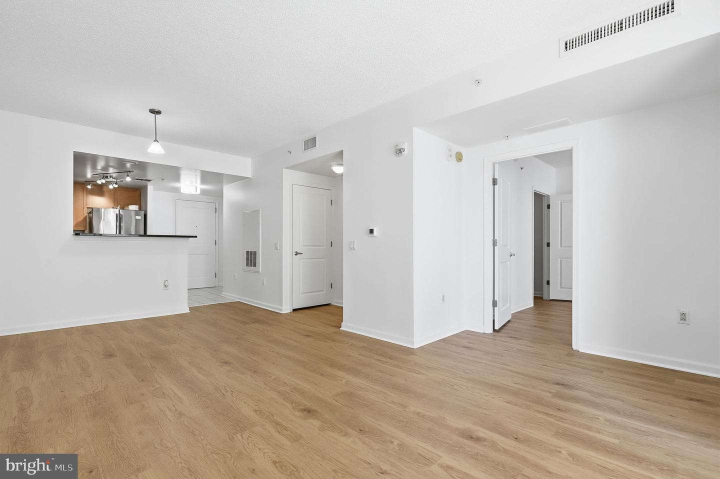 930 Wayne Ave # 201 photo 12