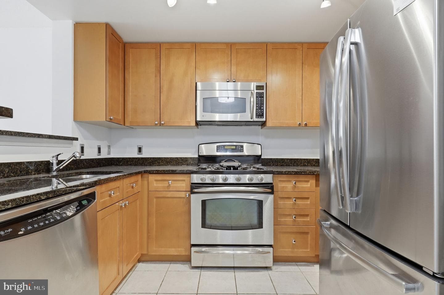 930 Wayne Ave # 201 photo 5