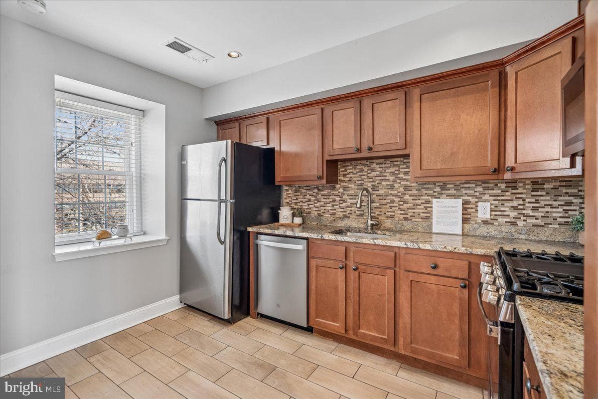 778 Quince Orchard Blvd # 201 photo 20