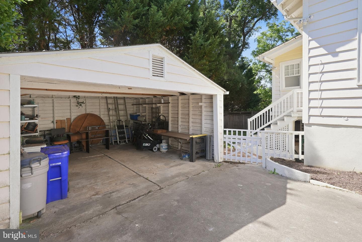6814 Brookville Road photo 38
