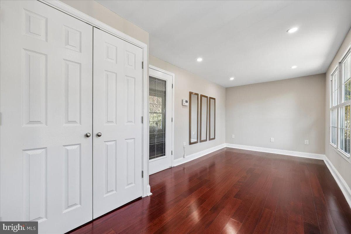6 Crestview Court photo 43