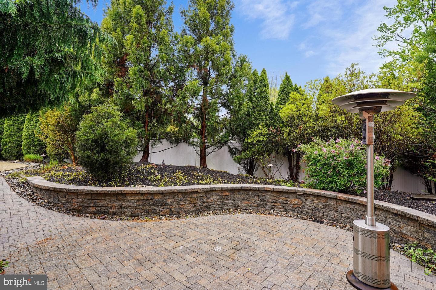 6 Crestview Court photo 9