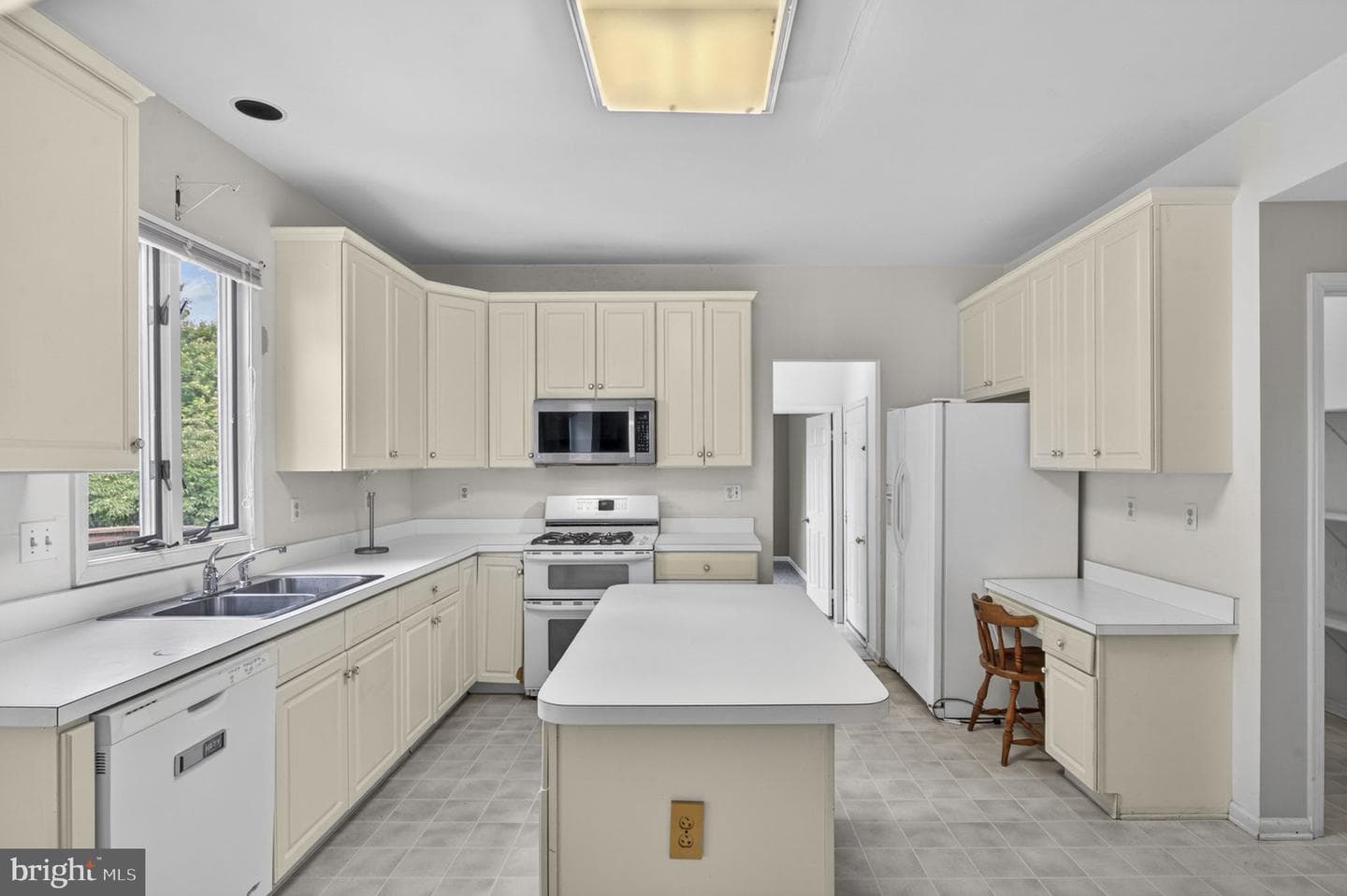 8200 Dry Ridge Road photo 20