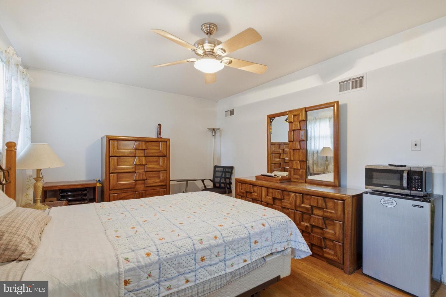 1011 Devere Drive photo 19