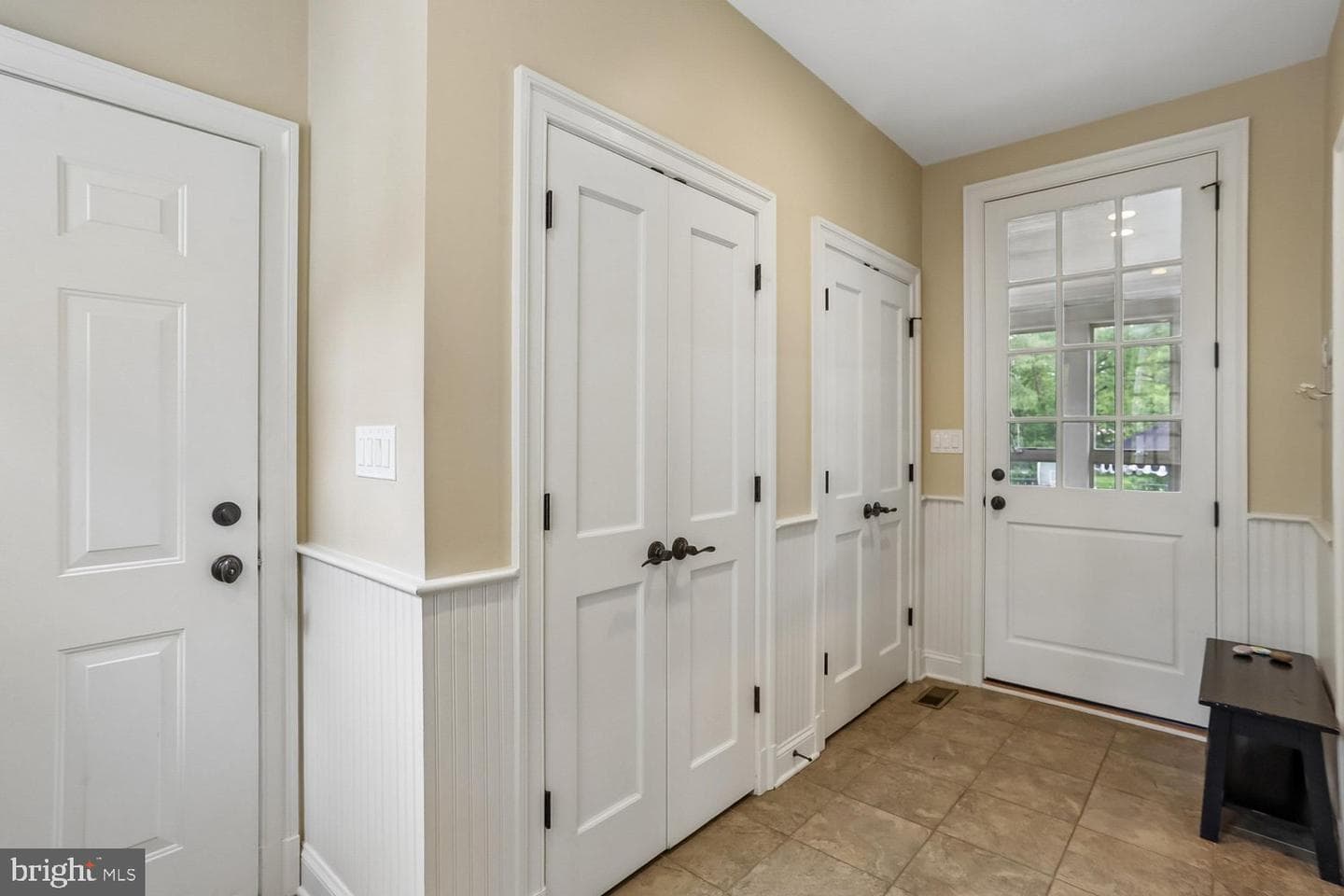 11736 Gainsborough Road photo 46