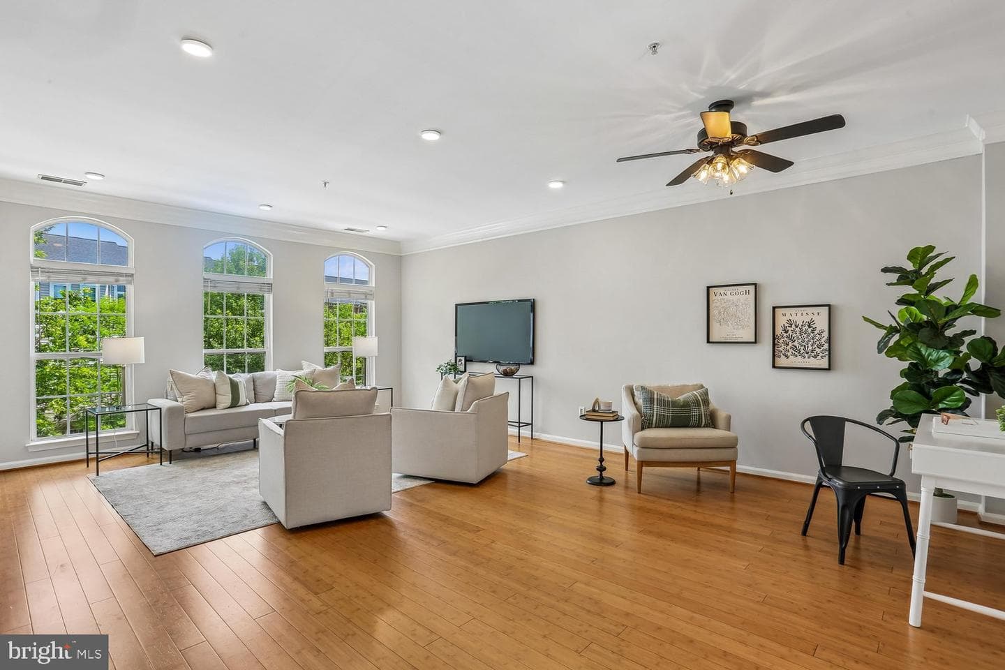 647 Main Street #647-B photo 4