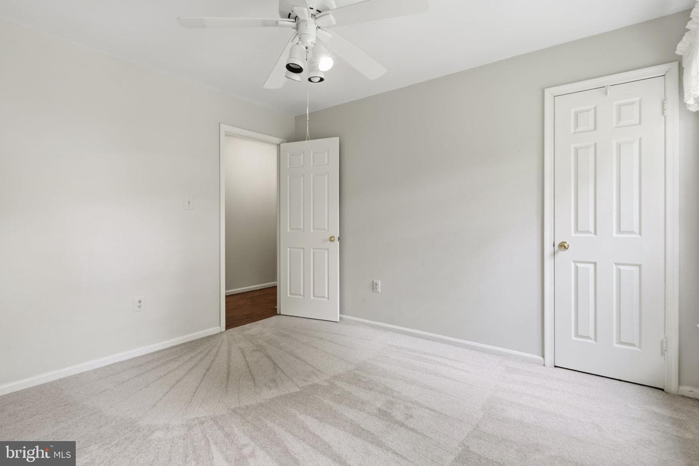 9016 Nesbit Court photo 31