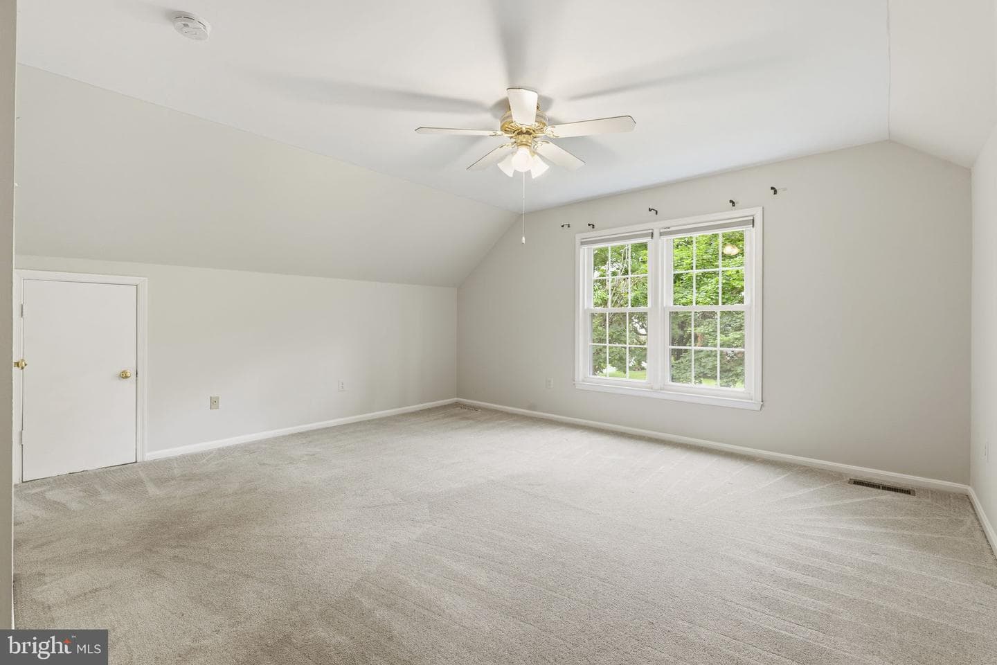 9016 Nesbit Court photo 34