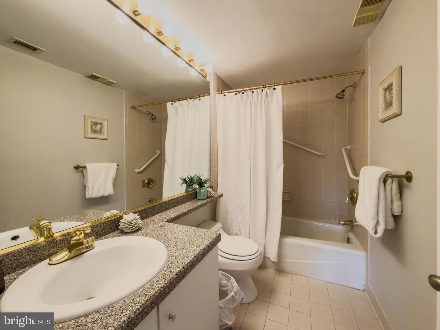 5800 Nicholson Lane #1-205 photo 19