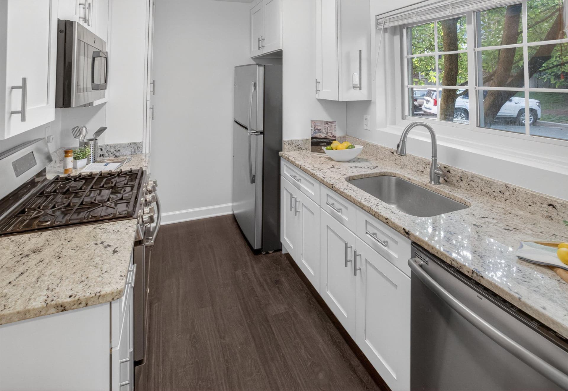 5354 Pooks Hill Road #302 photo 10
