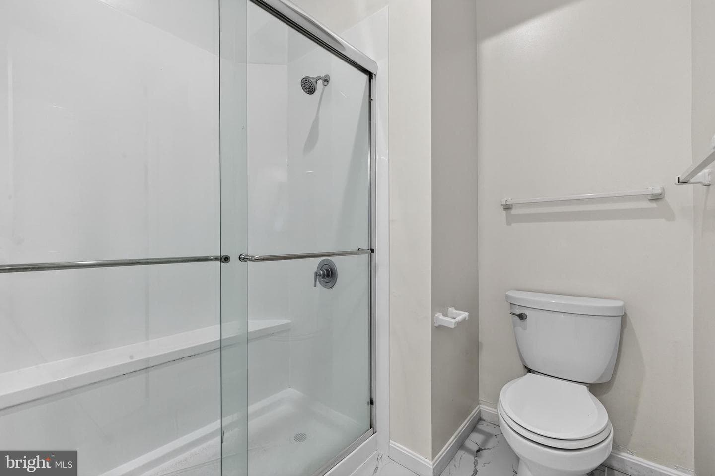 3323 Sir Thomas Drive #3-A-41 photo 22