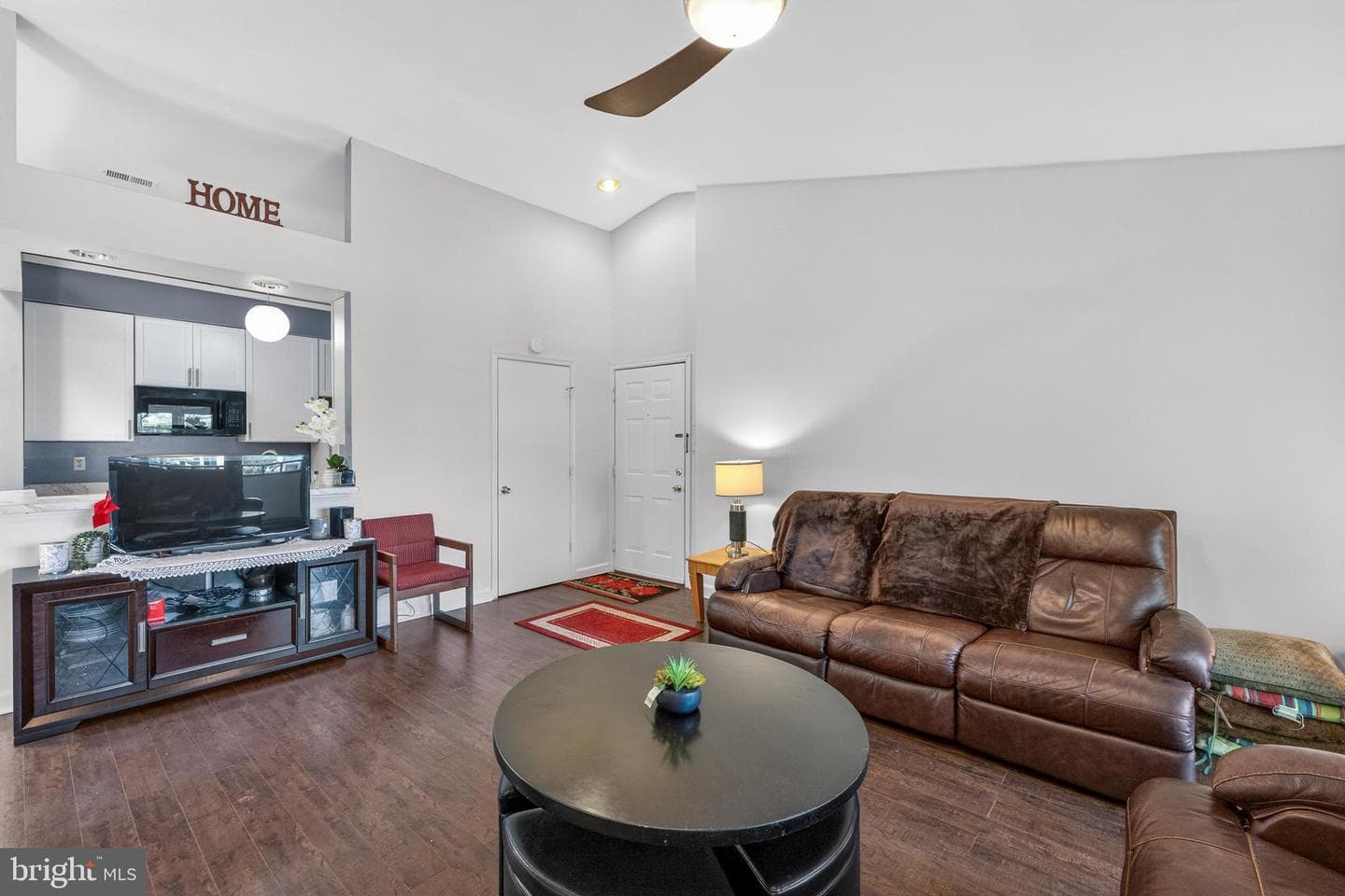 3323 Sir Thomas Drive #3-A-41 photo 6