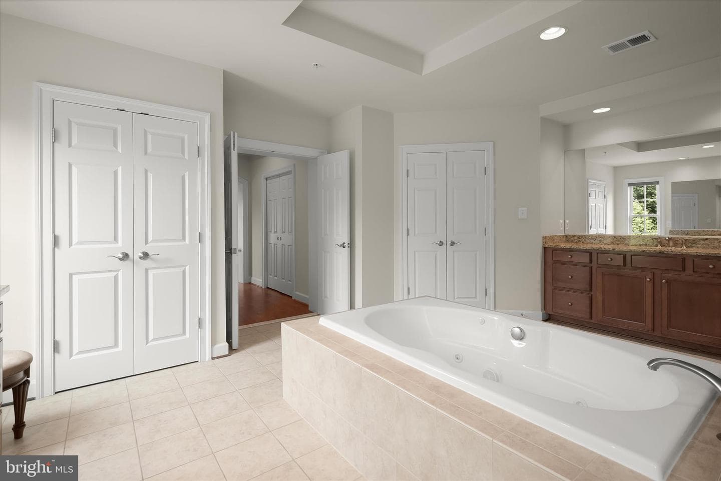 10130 Sycamore Hollow Lane photo 50