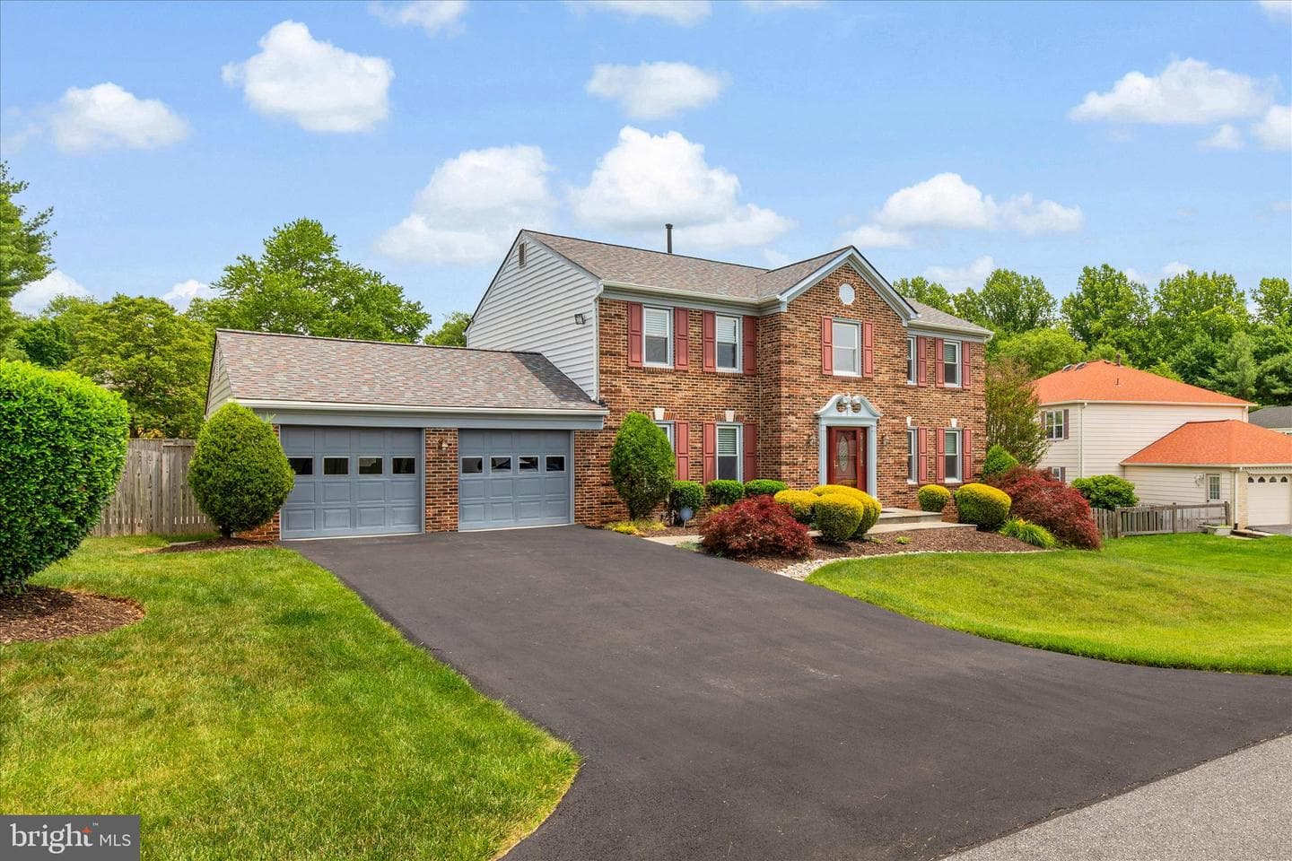 14717 Laurelwood Lane photo 2