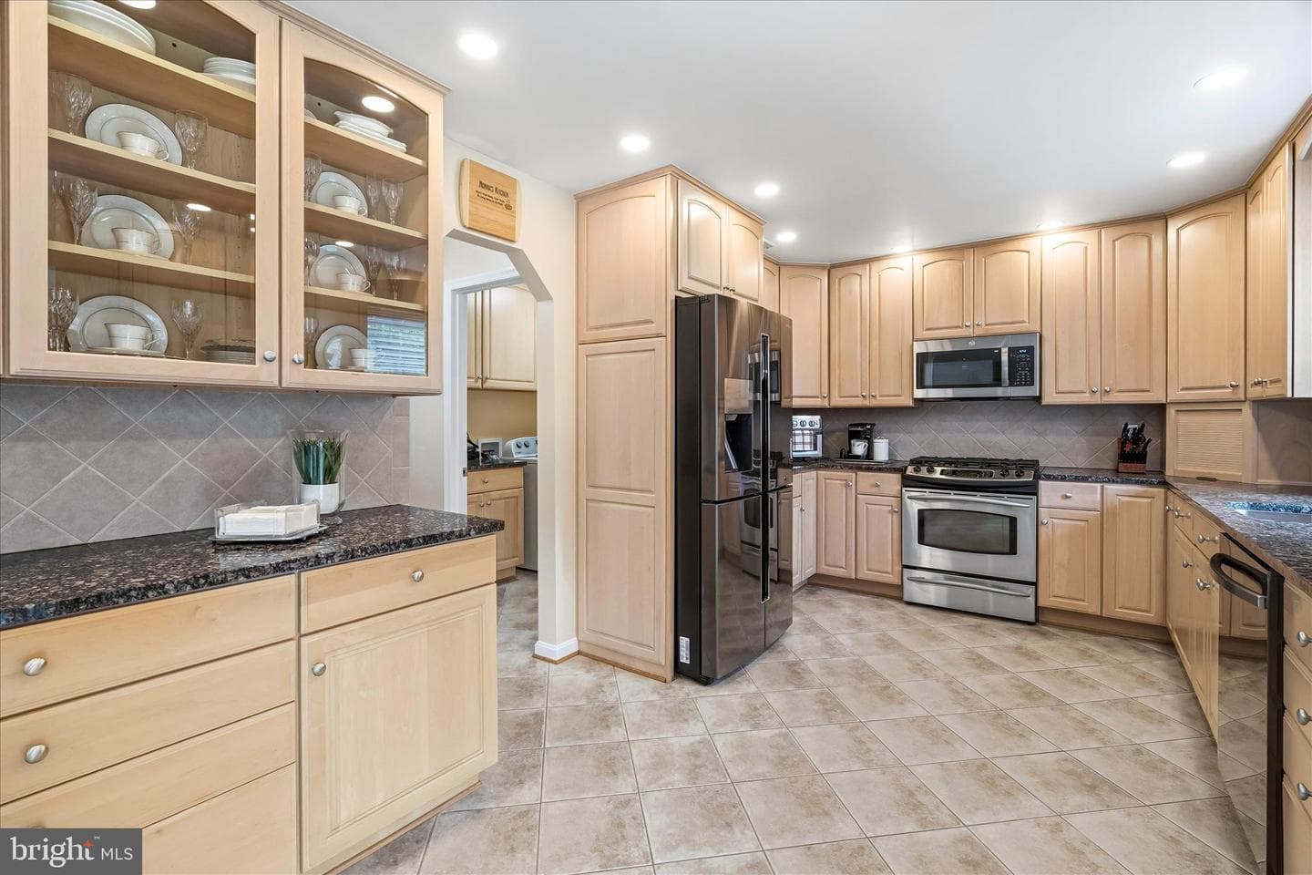 14717 Laurelwood Lane photo 9