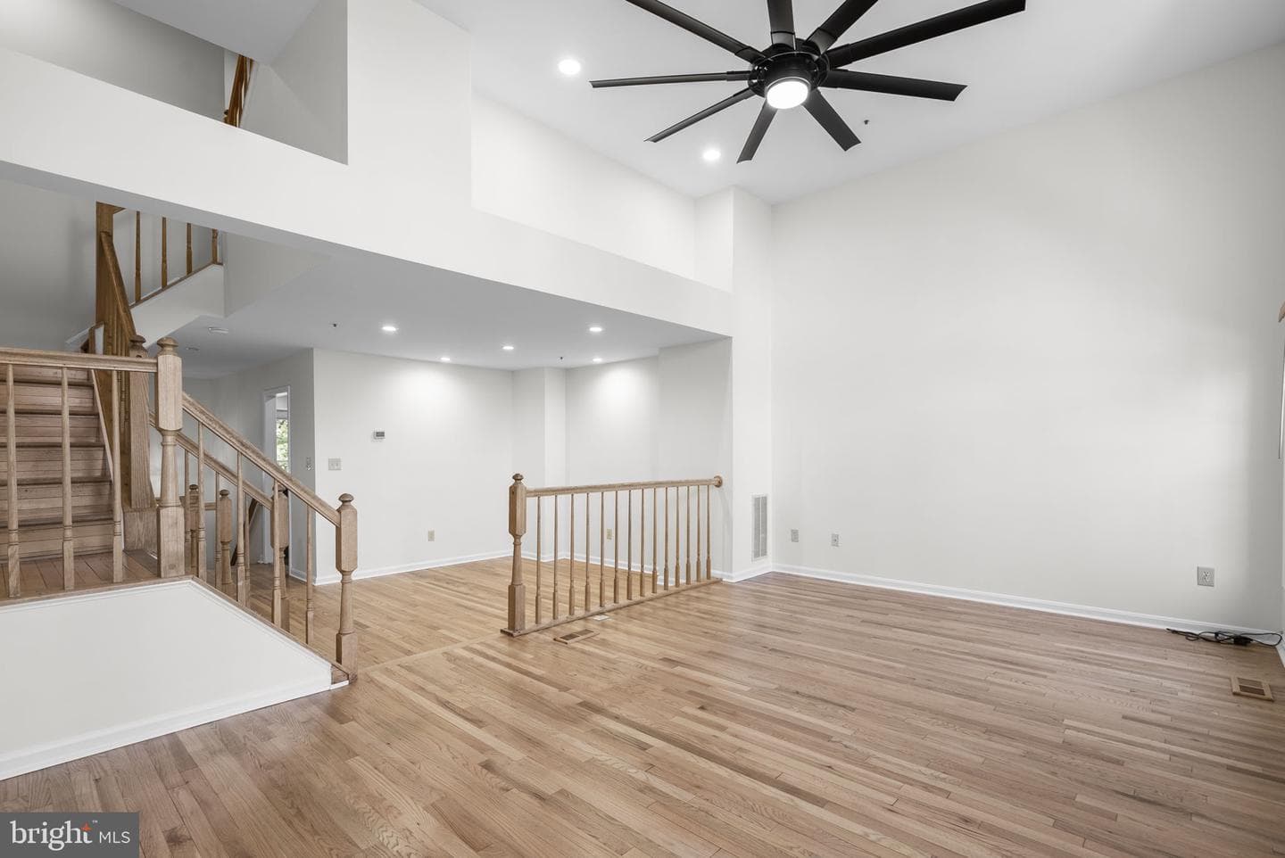2040 Westchester Drive photo 16