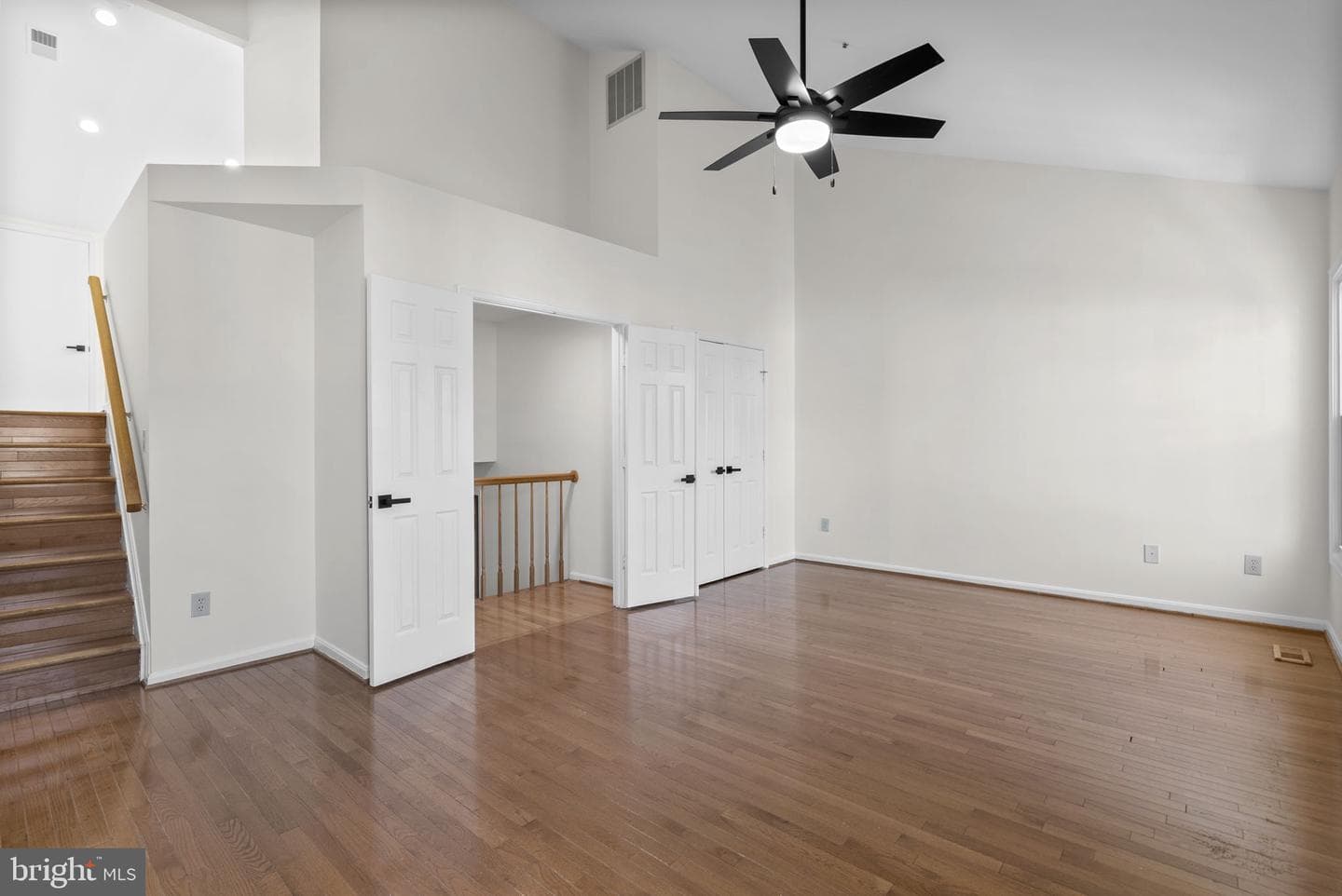 2040 Westchester Drive photo 21