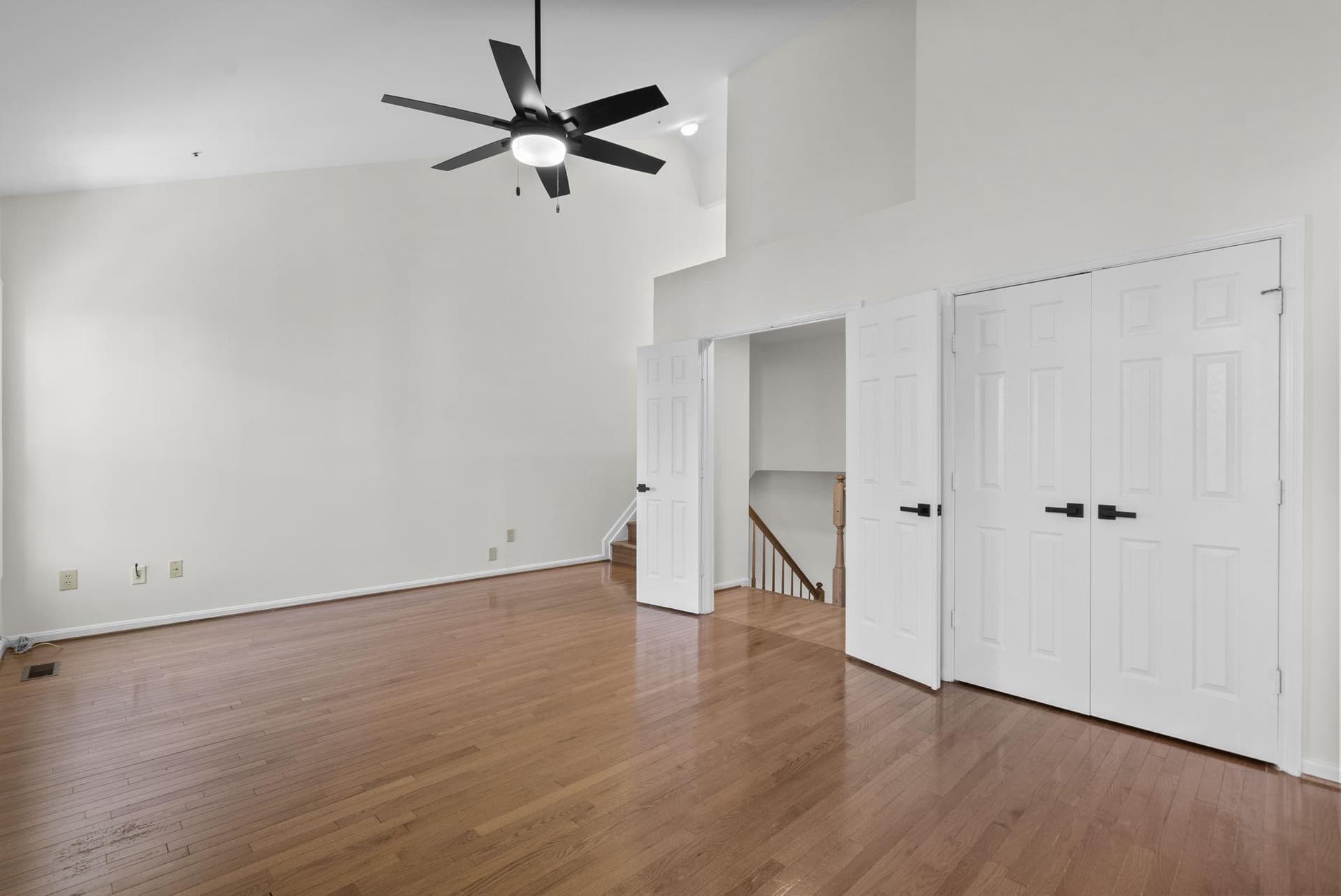 2040 Westchester Drive photo 22