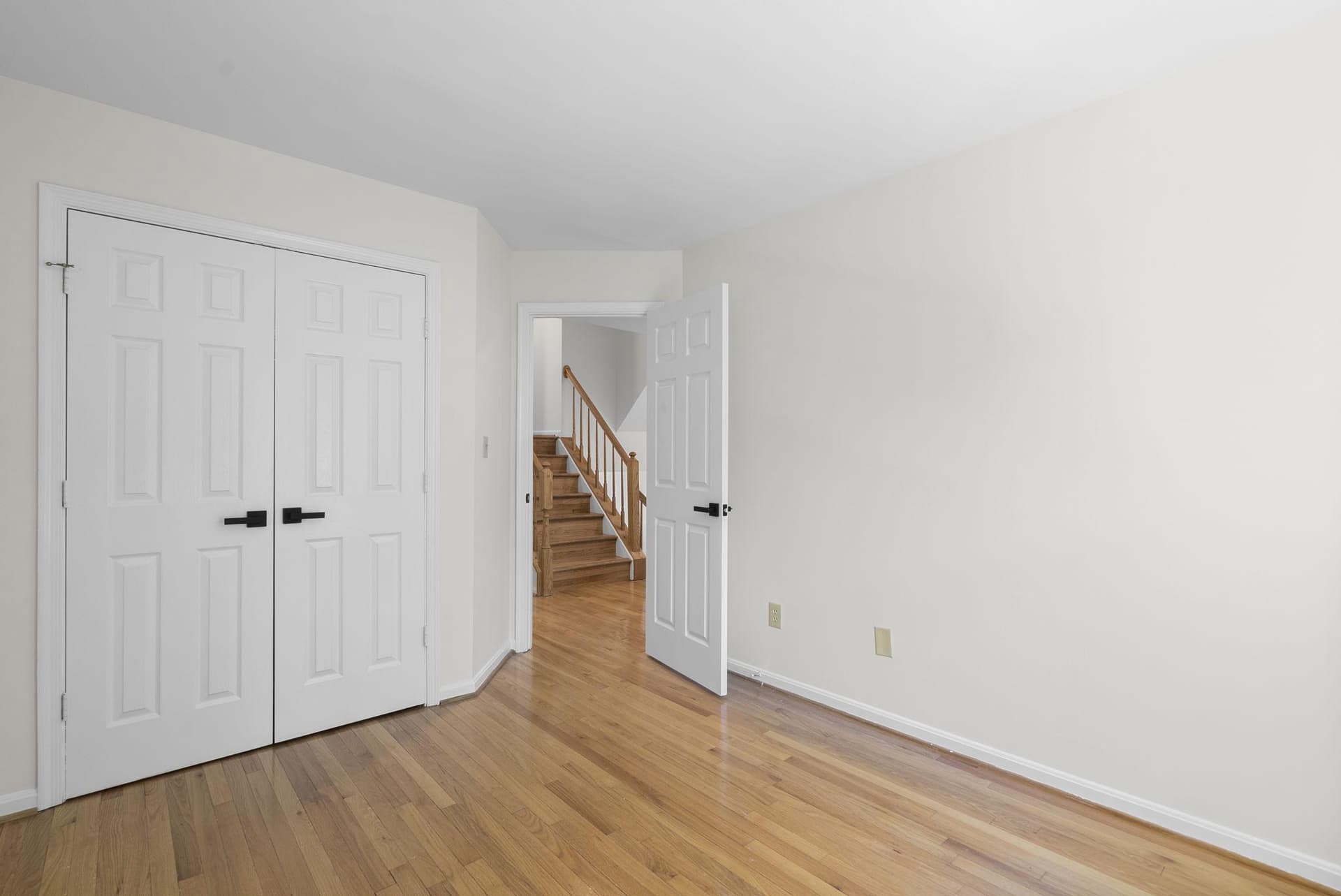 2040 Westchester Drive photo 29