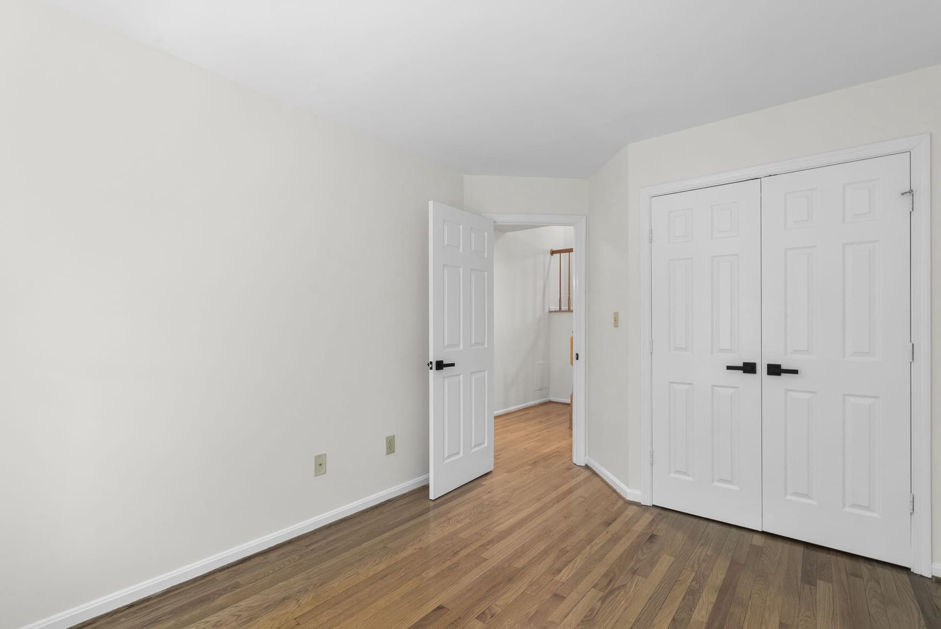 2040 Westchester Drive photo 31