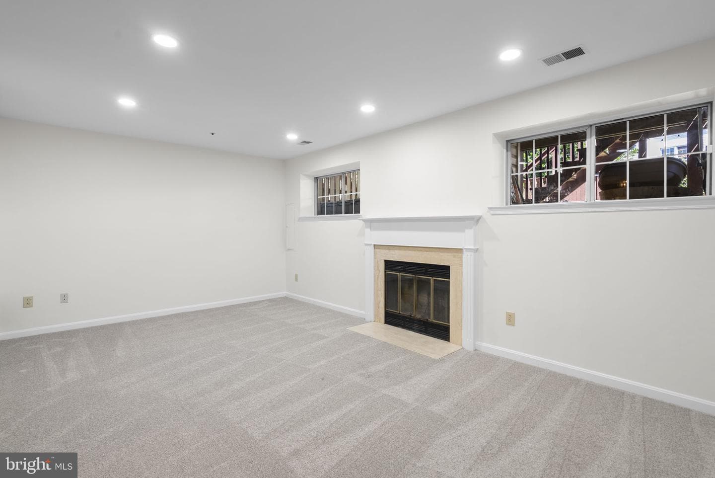 2040 Westchester Drive photo 33