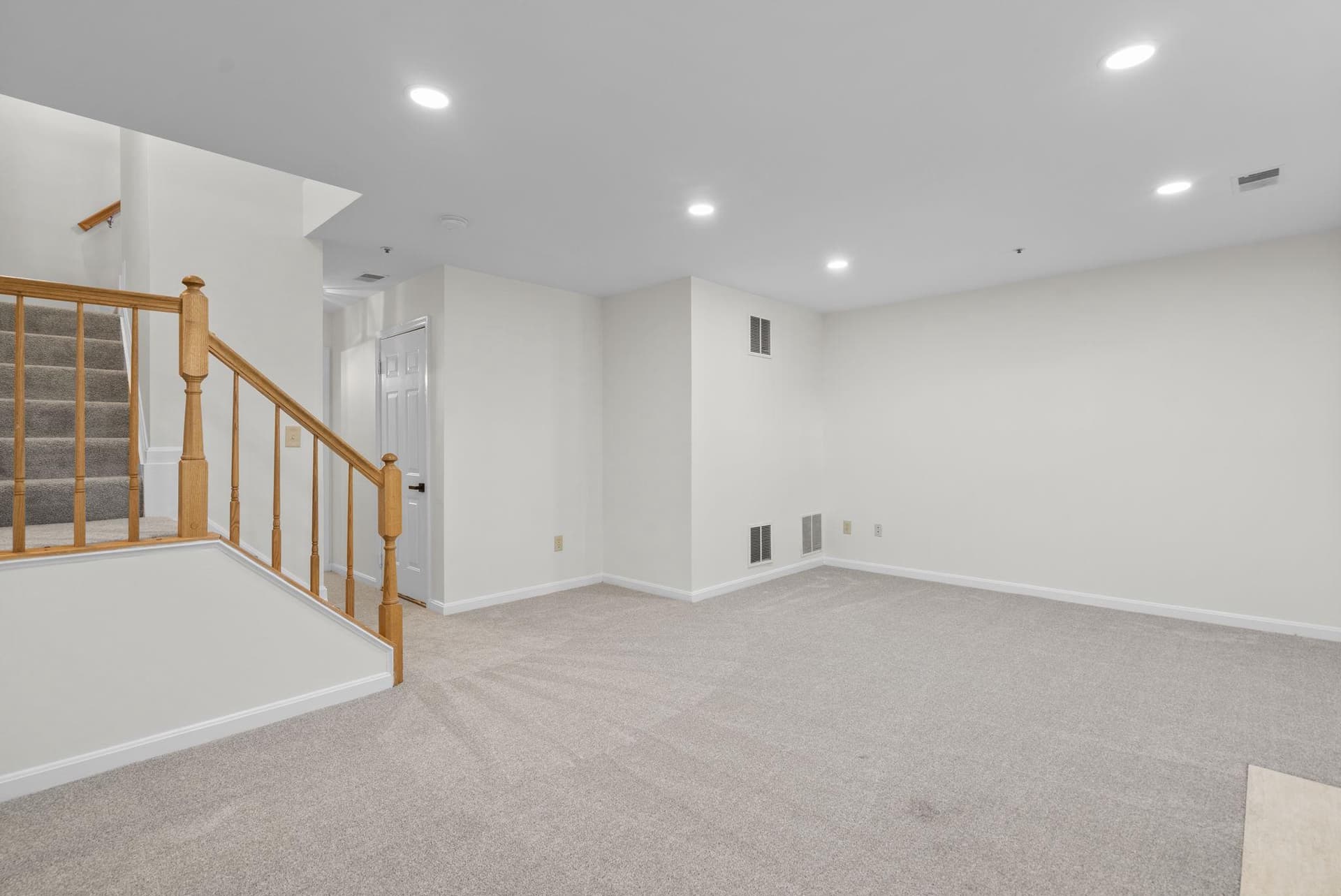 2040 Westchester Drive photo 36