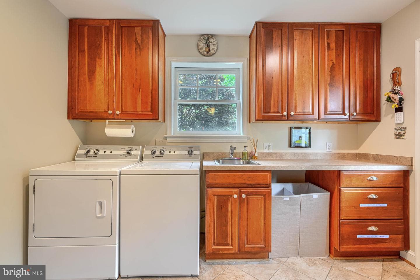 5617 Northfield Road photo 31