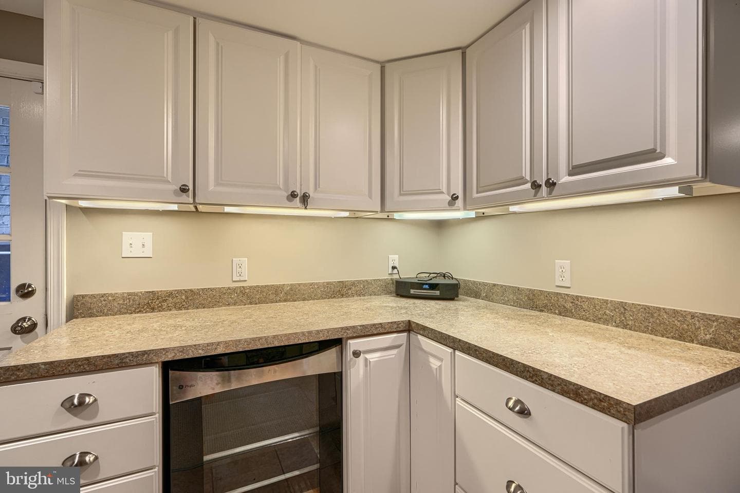 5617 Northfield Road photo 58