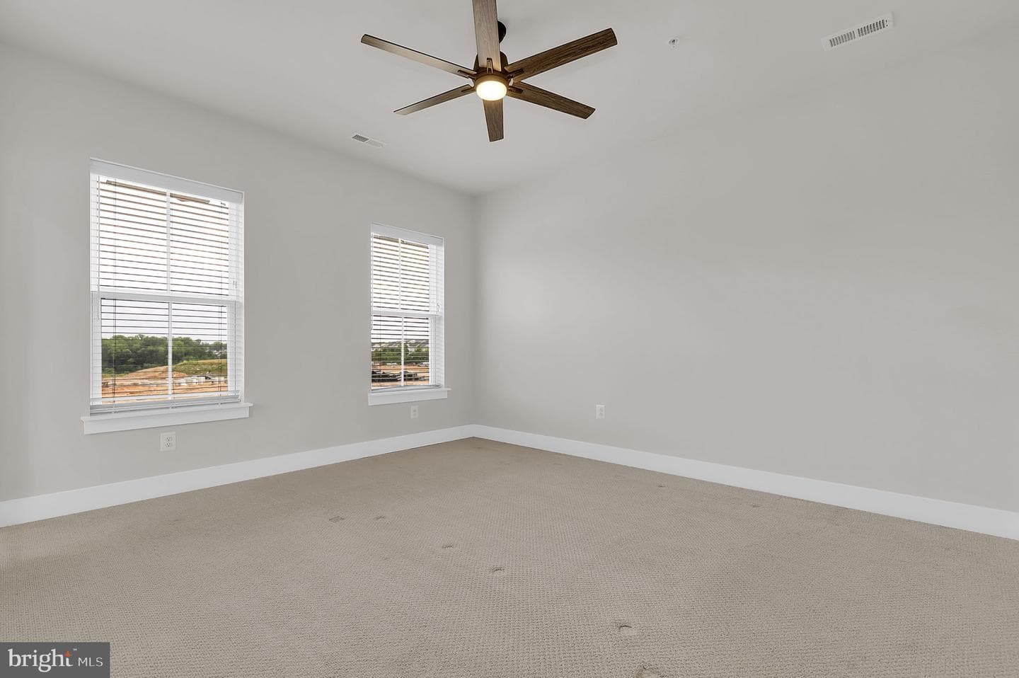 13061 Clarksburg Square Road photo 34