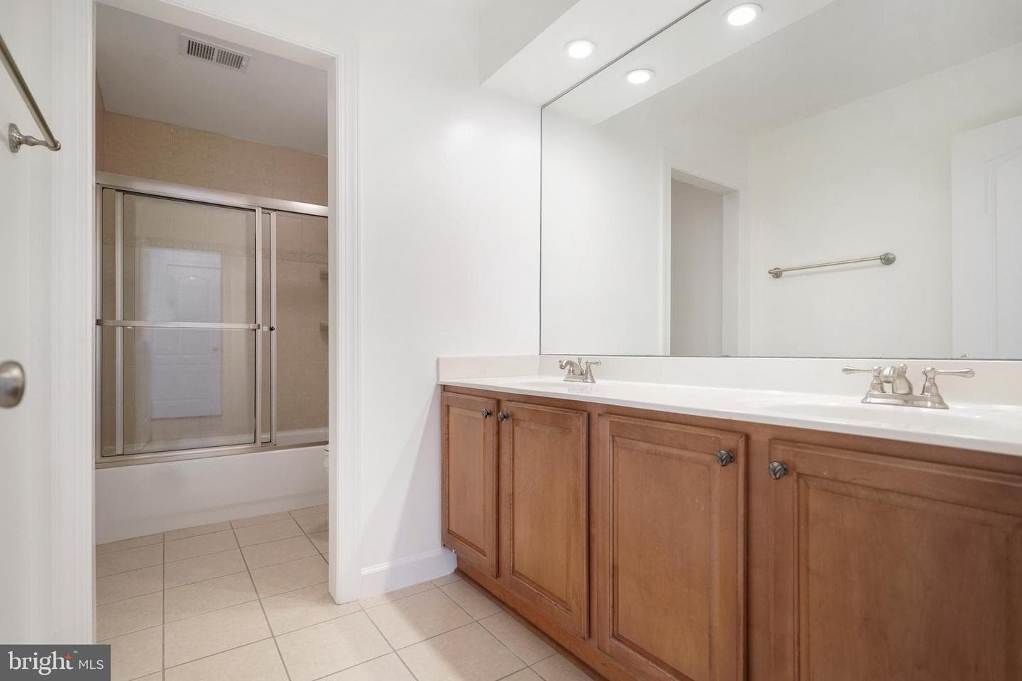 14426 Seneca Road photo 27