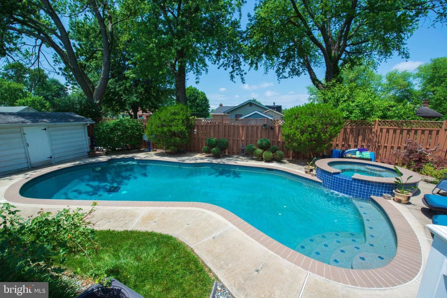 13204 Dumbarton Drive photo 3