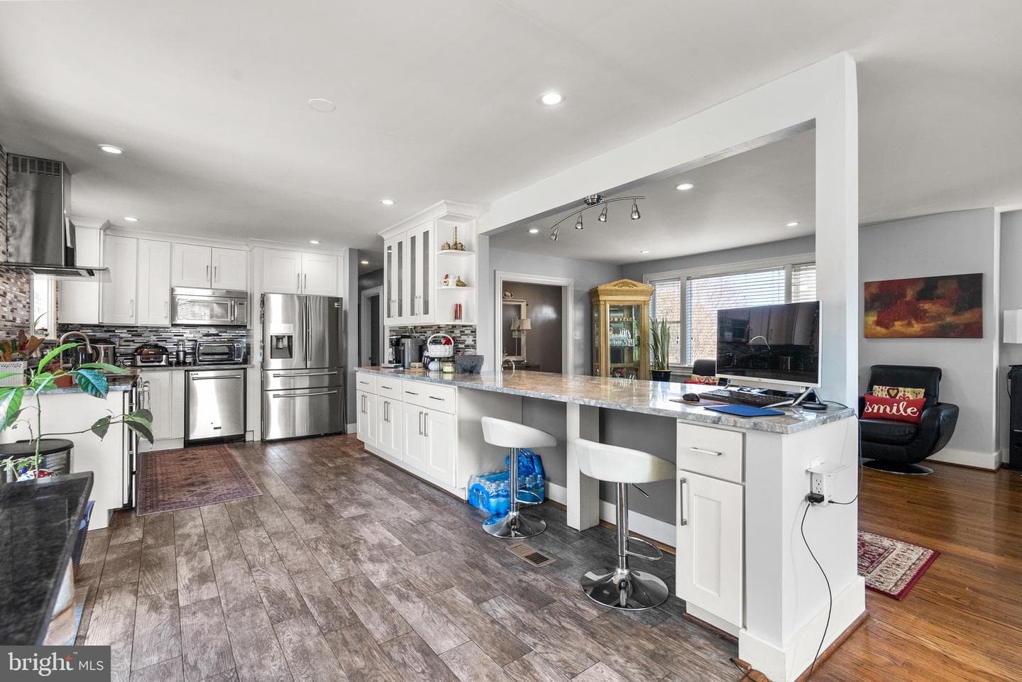 6401 Dorsey Road photo 17