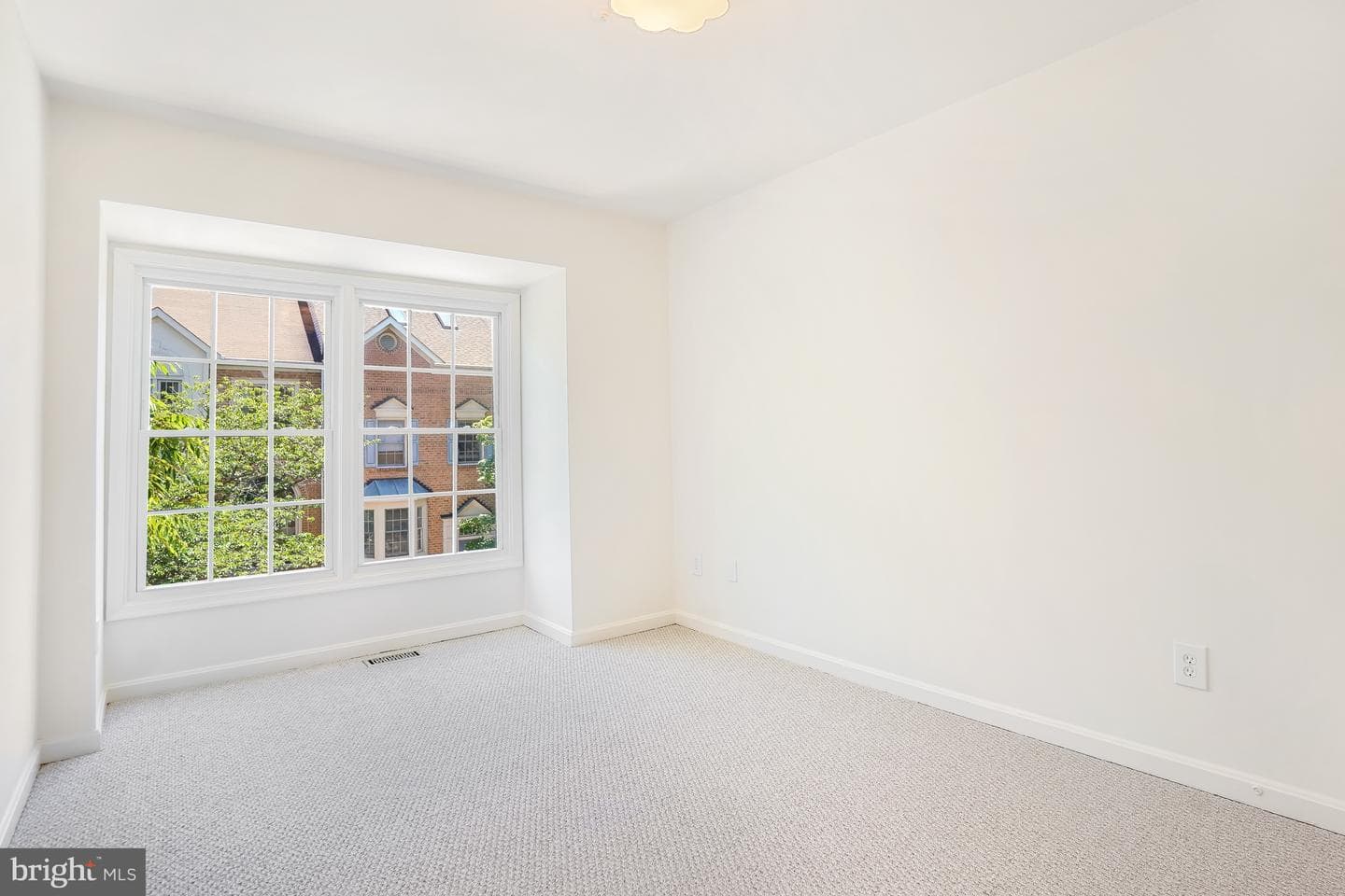 2045 Westchester Drive photo 19