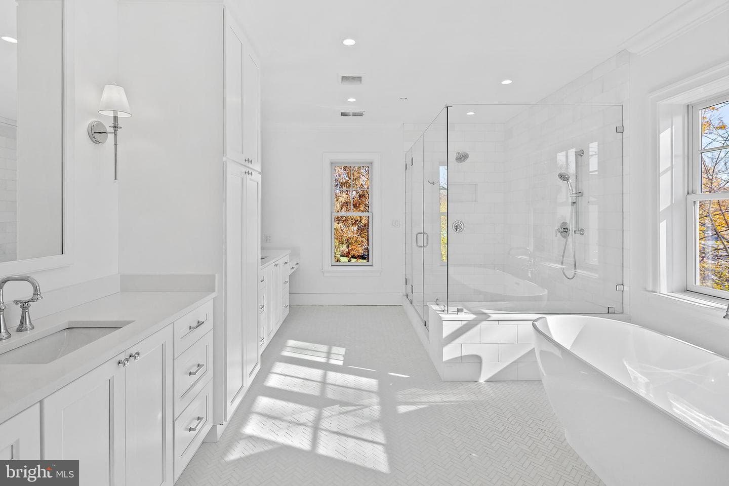 4511 Everett Street photo 22