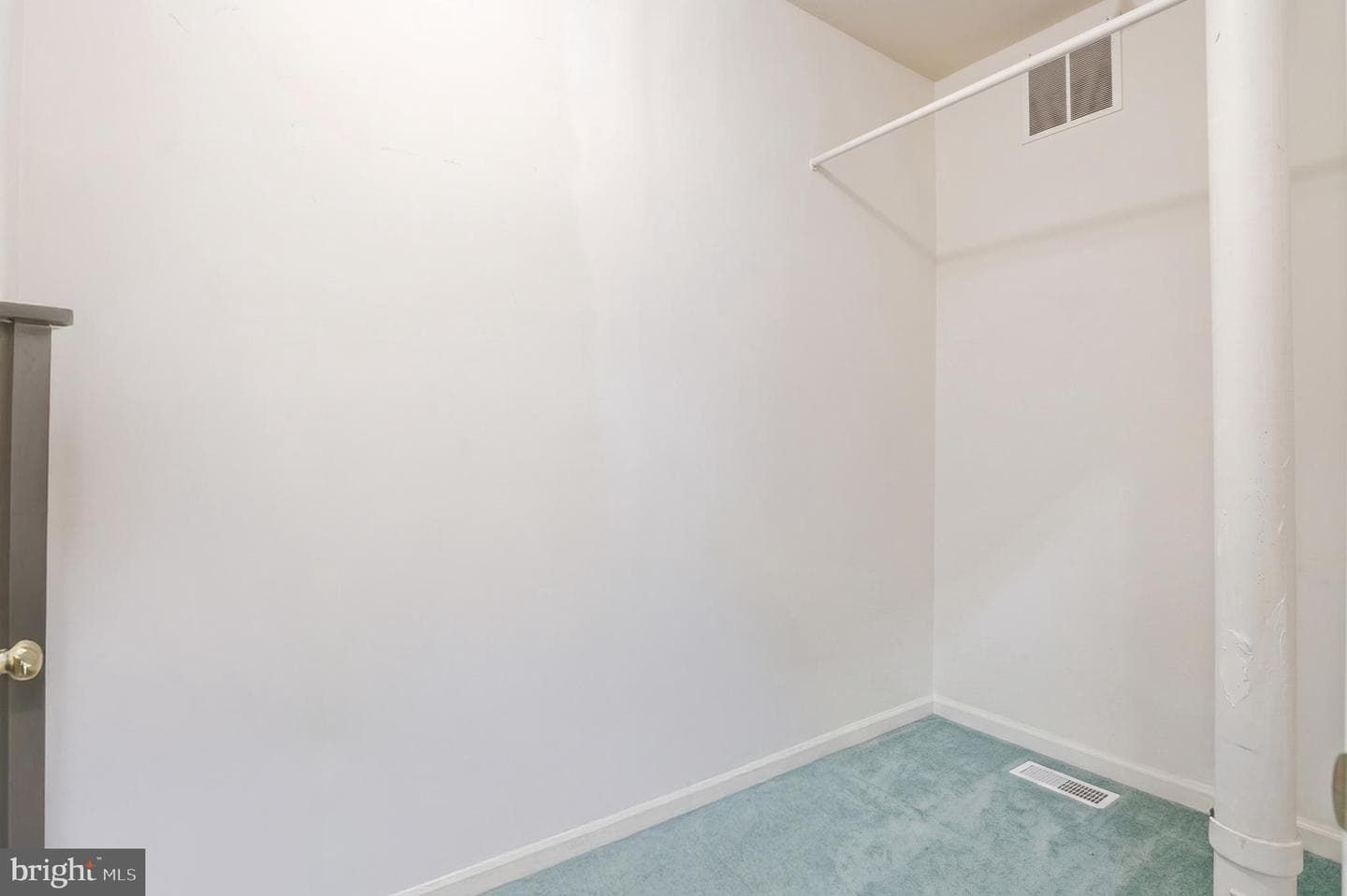 110 Chevy Chase Street #207 photo 35