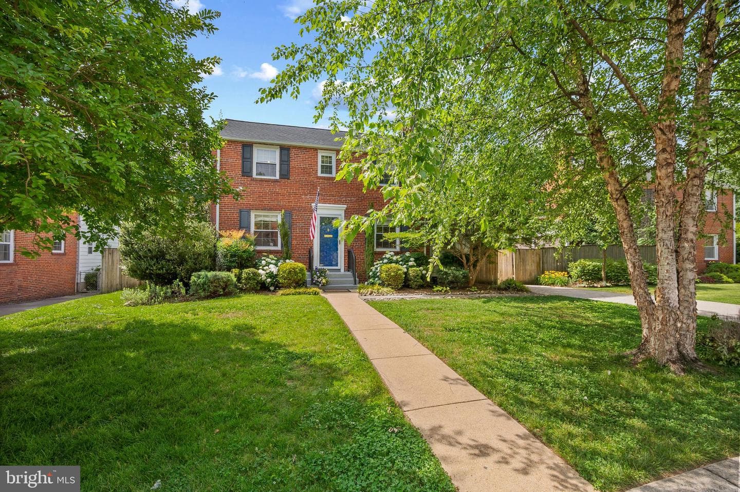 2110 Dayton Street photo 2