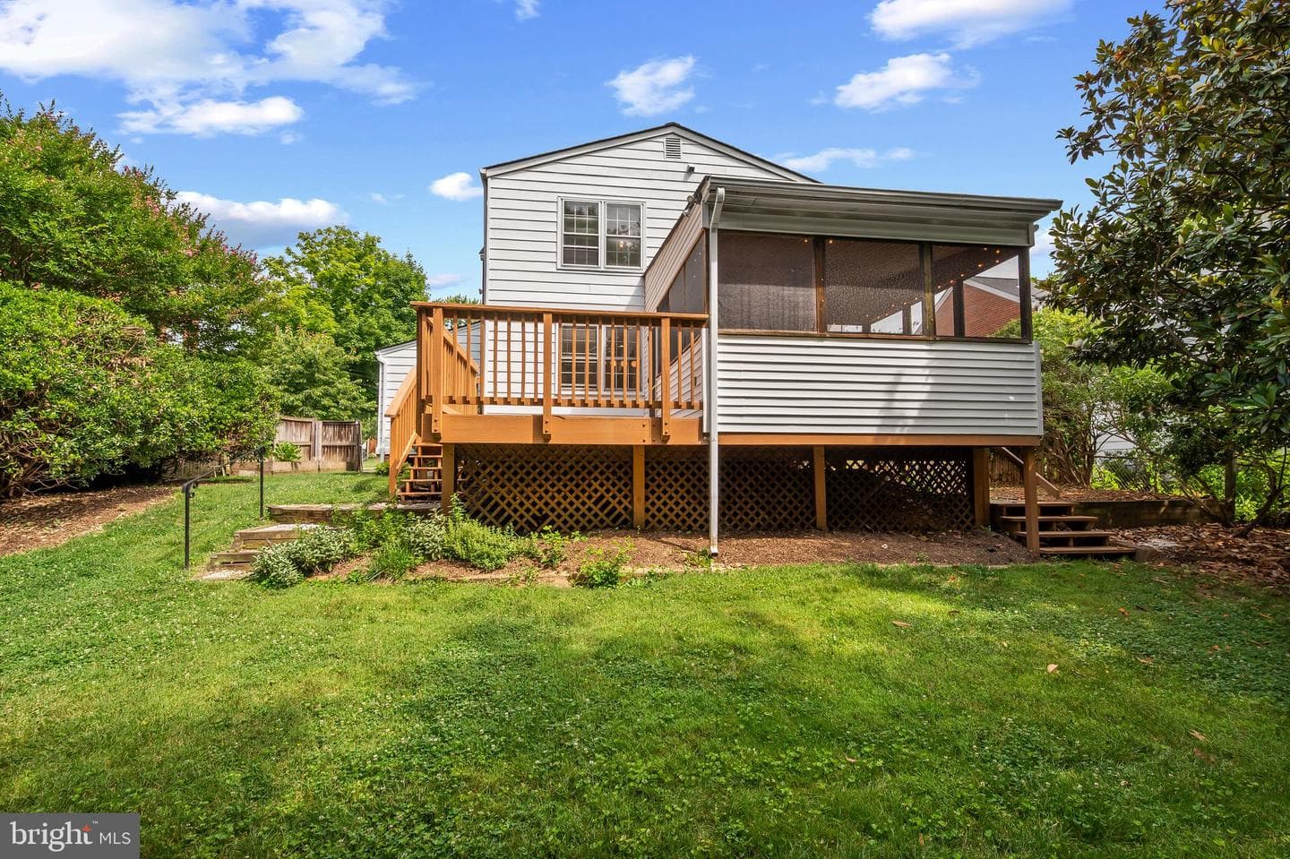 2110 Dayton Street photo 47
