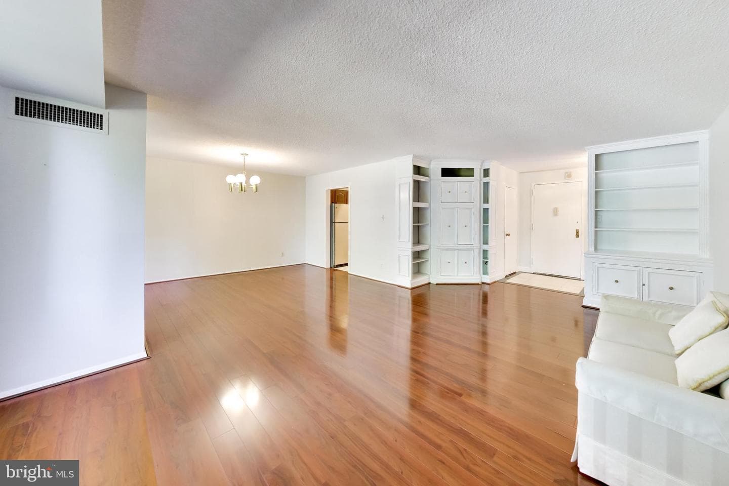 5225 Pooks Hill Rd # 220N photo 11