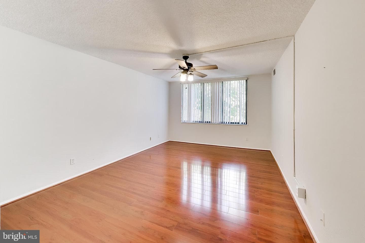 5225 Pooks Hill Rd # 220N photo 23