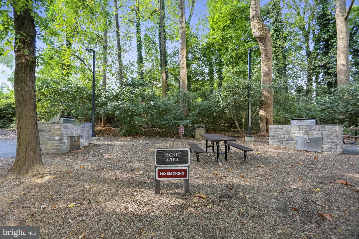 5225 Pooks Hill Rd # 220N photo 30