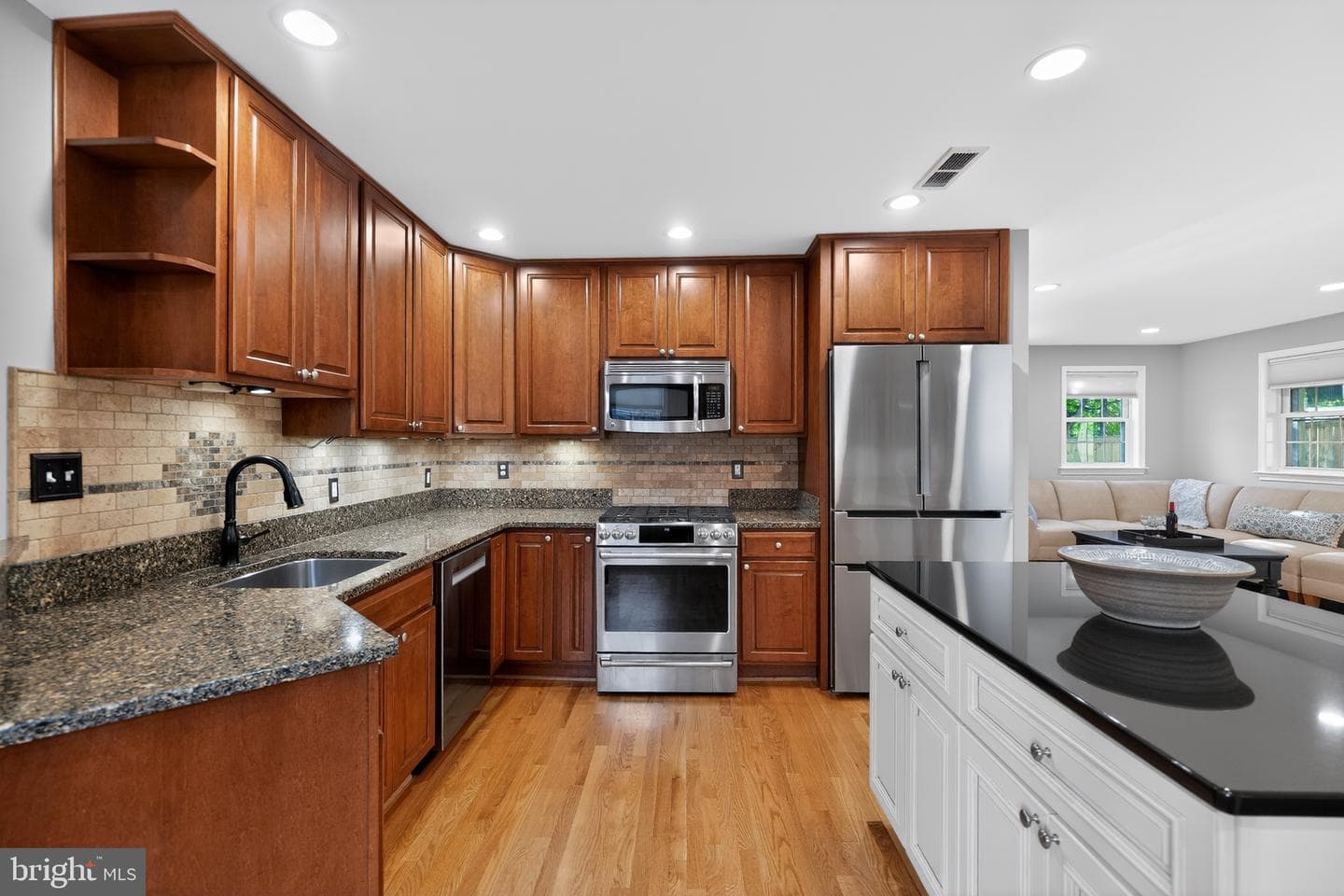1724 Dublin Drive photo 8