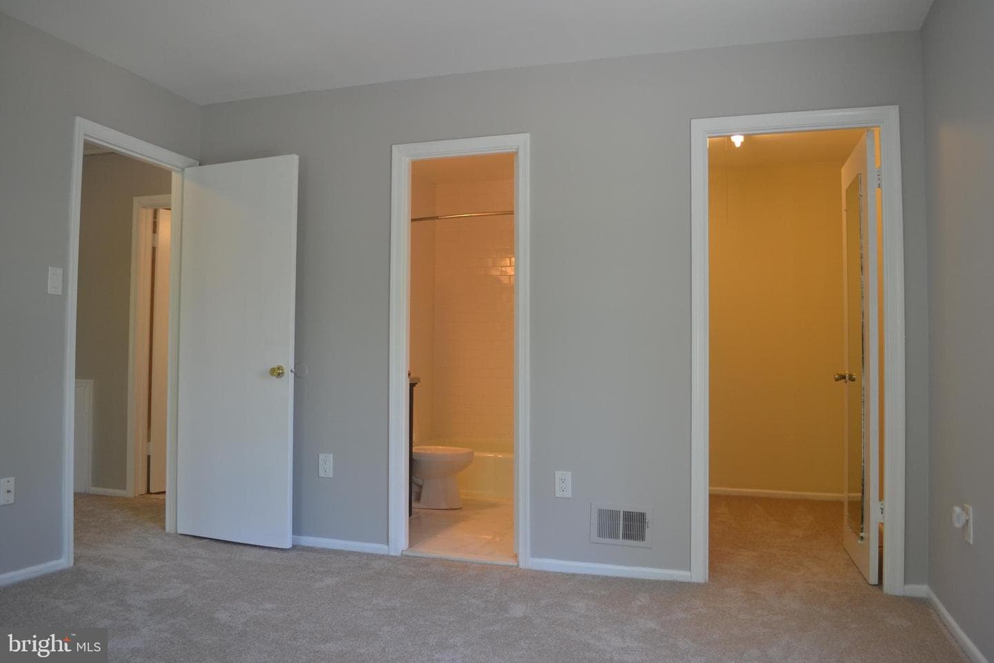 1 Ingleside Court photo 10
