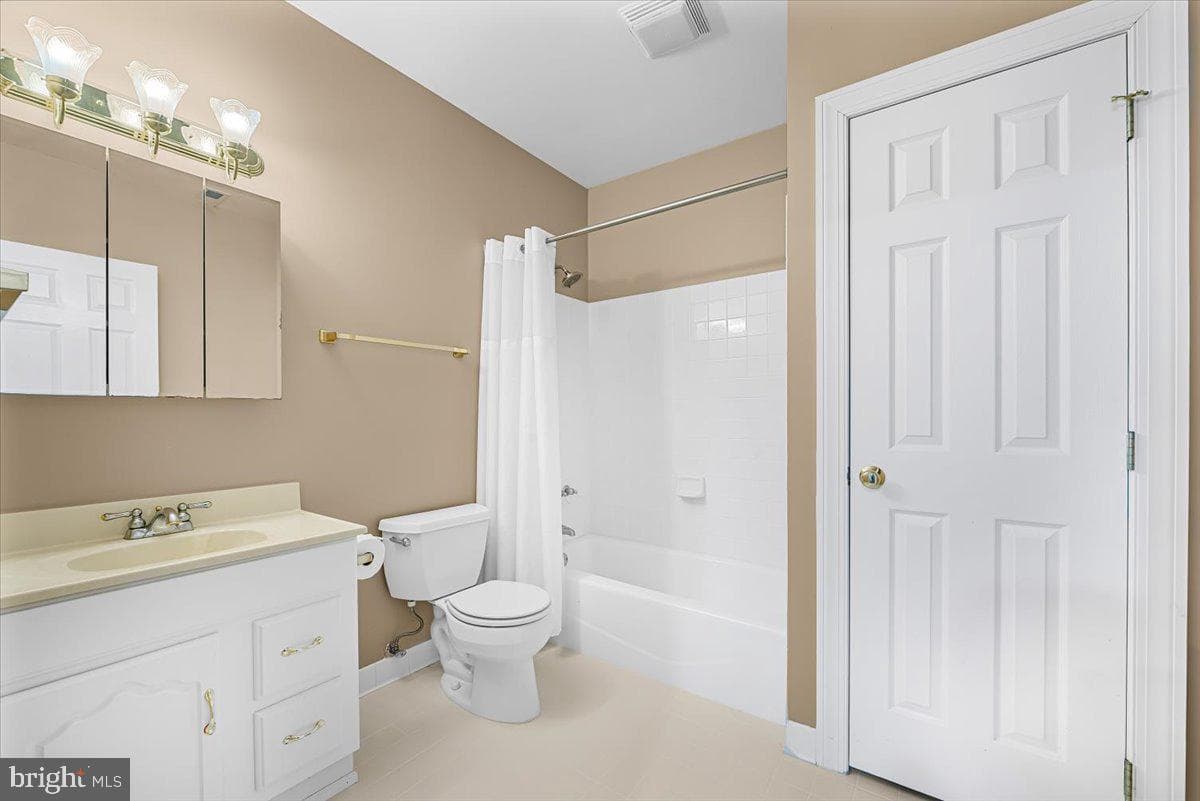 4 Deer Trail Court photo 56