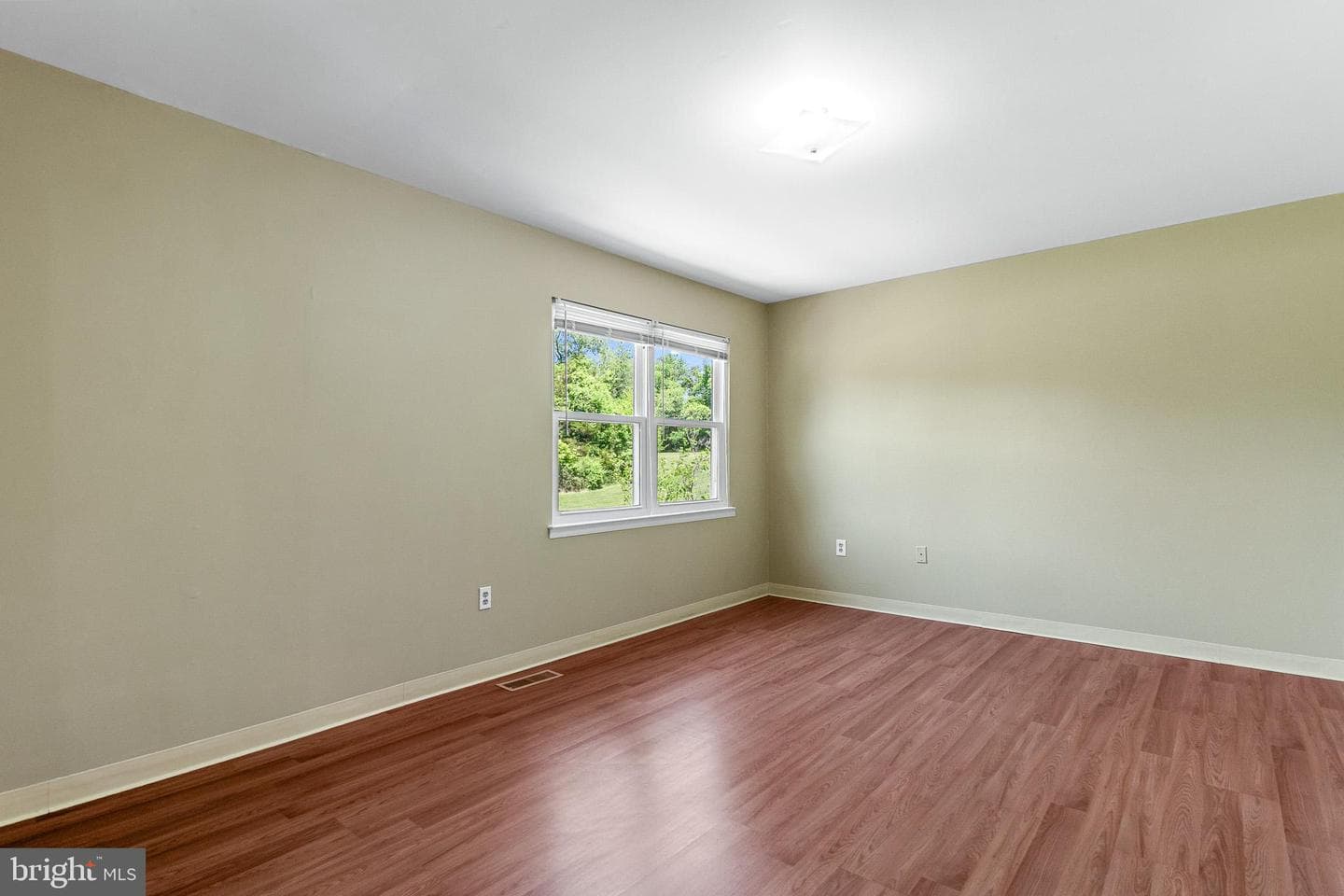 8743 Kelso Terrace photo 19