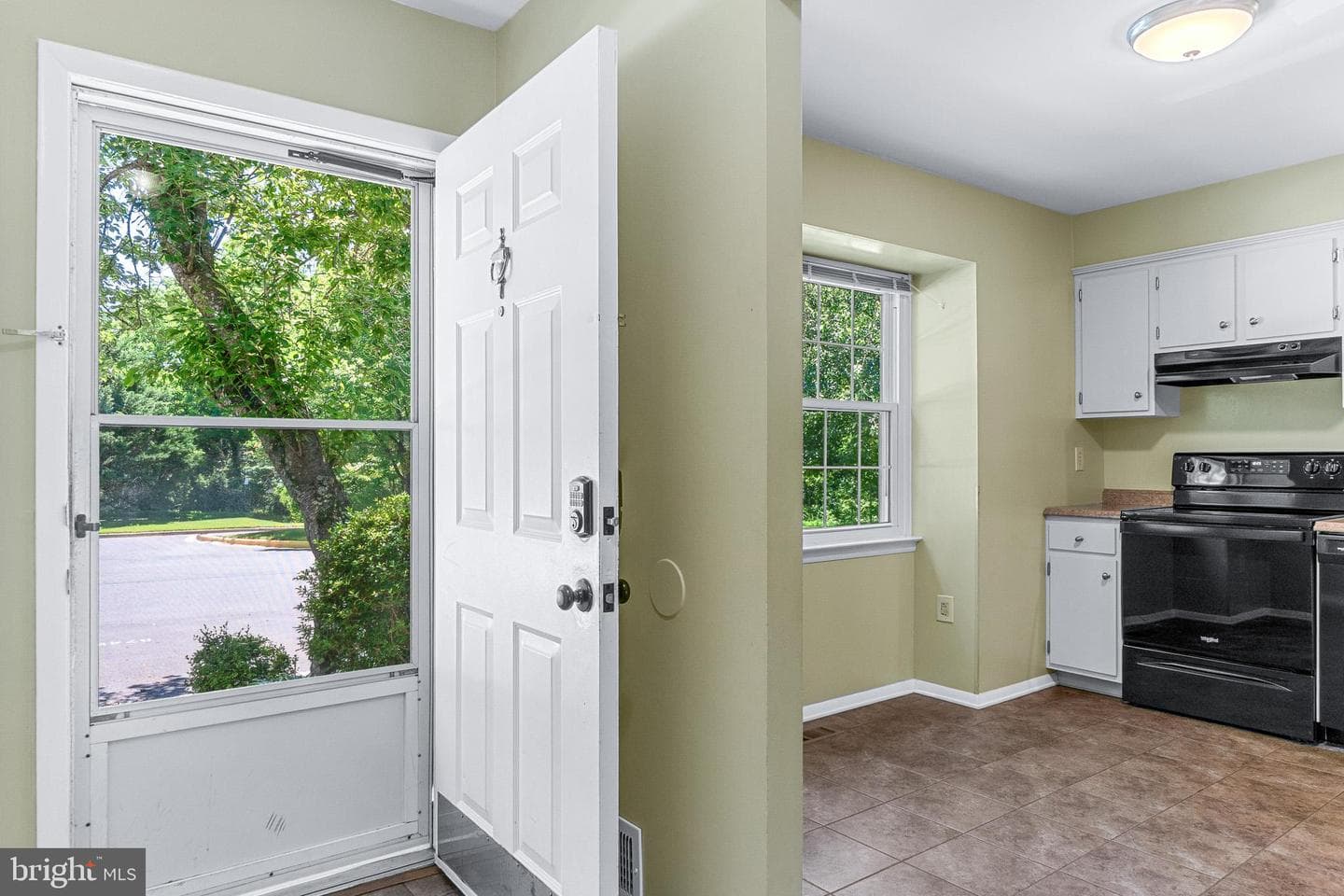 8743 Kelso Terrace photo 4