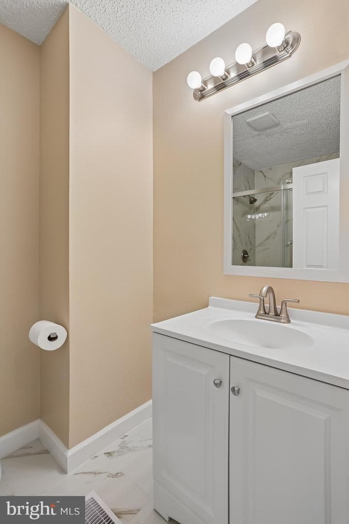 19322 Liberty Heights Lane photo 40