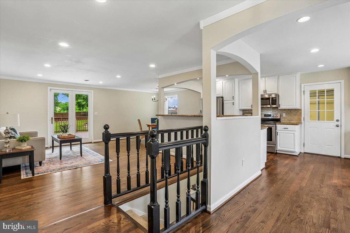 25520 Jonnie Court photo 5