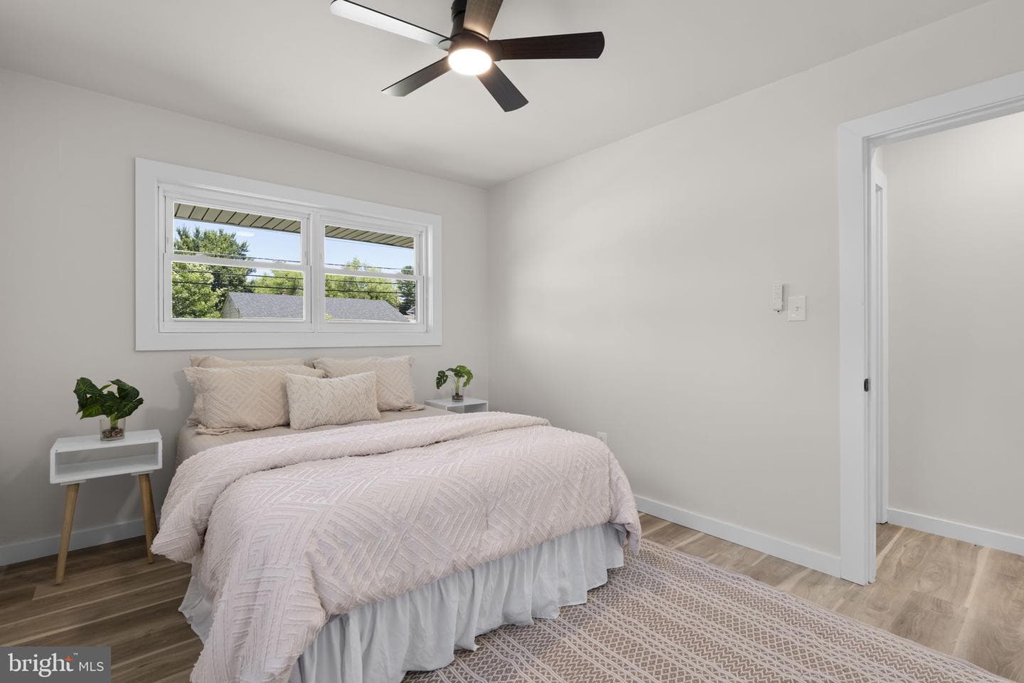 4304 Elizabeth Street photo 17